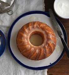 Bolo de limão e iogurte