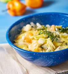 Cebollitas con chile habanero y piña