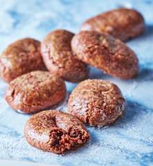 Mazapán de almendras y cocoa