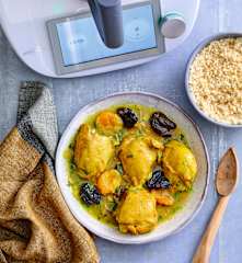 Tajine de poulet aux pruneaux et aux abricots secs