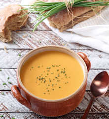 Kırmızı Mercimekli Sebze Çorbası