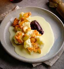 Cauliflower, Pickled Apple, Beetroot and Ragstone