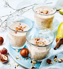 Smoothie poire, noisettes et yaourt