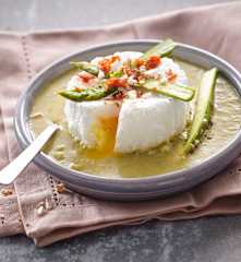 Ile flottante surprise, velouté asperge-champignon-chorizo (Zone 3)