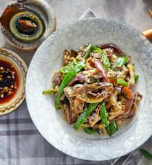 二荆条皮蛋擂茄子