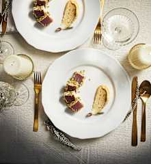 Tagliata di tonno ai pistacchi con crema di ceci (per 2 persone)