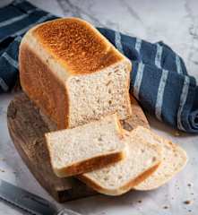 Pan de molde con masa madre