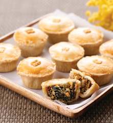 Empadas de legumes com queijo