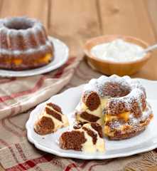 Bábovka plněná tvarohem