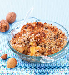 Crumble di frutta secca, mele e caramello