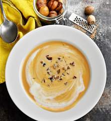 Crème de butternut aux châtaignes