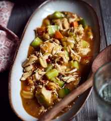 Hähnchen Kung-Pao (宫保鸡丁)