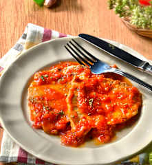 Escalopines a la pizzaiola