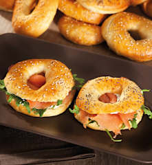 Bagel au saumon fumé et roquette