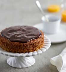 Bolo de cenoura com farinha de amêndoa