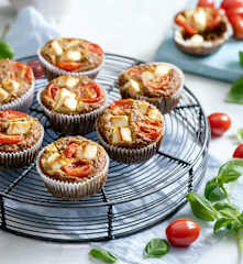 Wytrawne muffiny cukiniowe