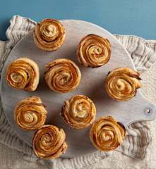 Pear Apricot Roses