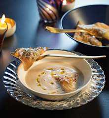 Maronisuppe mit Pilztascherl