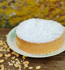 Bolo de castanha de caju