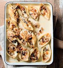 Conchiglioni farcis, mont-d'or et champignons