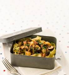 Massa com cogumelos e bacon