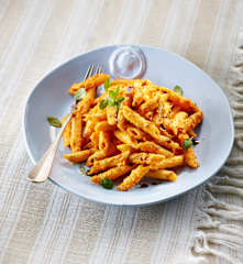 Kürbis-Mandel-Sauce mit Vollkornnudeln