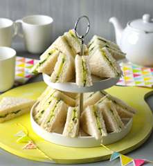 Sándwiches de pepino ingleses