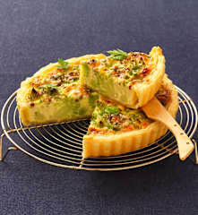 Tarta de romanescu y roquefort (Tarte au chou romanesco et Roquefort)
