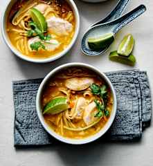 Soupe thaïe aux nouilles