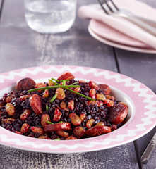 Chou rouge aux raisins secs et chorizo