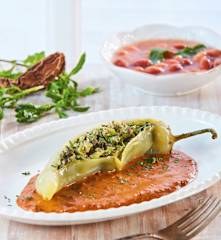 Chiles güeros rellenos