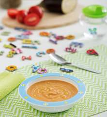 Taze Soğanlı Kabak ve Domates Çorbası