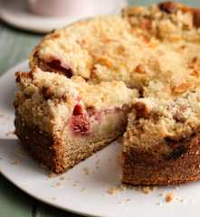 Raspberry Peach Crumb Cake
