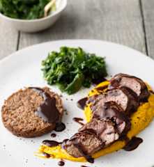 Zweierlei vom Lamm mit Möhren-Ingwer-Püree und Rotwein-Jus