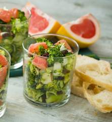 Ensalada de brócoli con pomelo