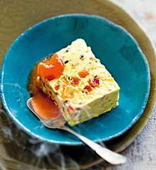 Nougat glacé aux fruits de la Passion, coulis de papaye