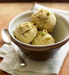 Παγωτό με φιστίκια Αιγίνης