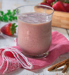 Frullato di fragole vegan