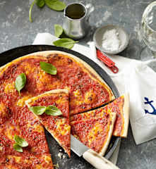 Pizza alla marinara (auf Seefahrerart)