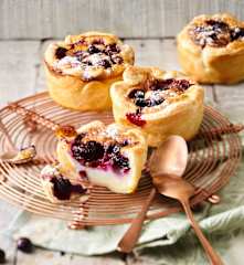 Mini-flans pâtissiers au cassis
