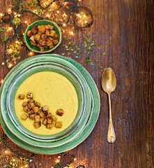 Creme de lentilhas picante com seitan