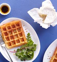 Gaufres de pomme de terre au camembert