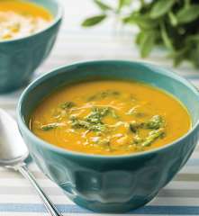 Sopa de cenoura e canónigos