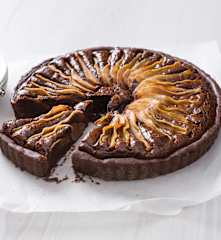 Pear and chocolate frangipane