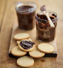 Creme de chocolate e avelã paleo