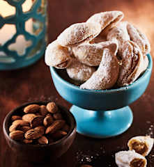 Gazelle Horns (Almond Pastries)