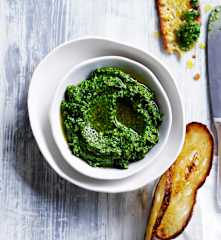 Spinach and coriander pesto (Post-natal)
