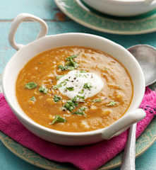 Zuppa di ceci con rabarbaro e curry