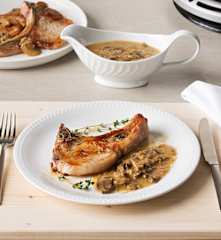 Chuletas de cerdo con salsa de champiñones al Marsala