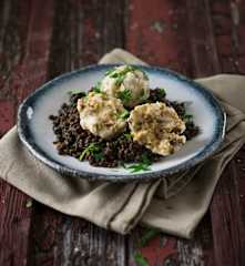 Linsen mit Tiroler Knödeln (vegan)